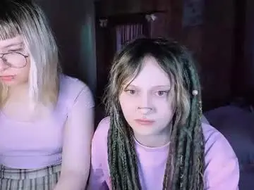 Chaturbate Live Sex Cam of mariamilkis