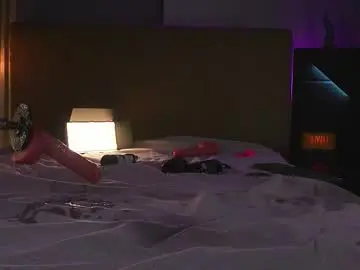 Chaturbate Adult Webcam of samuelboytattoo