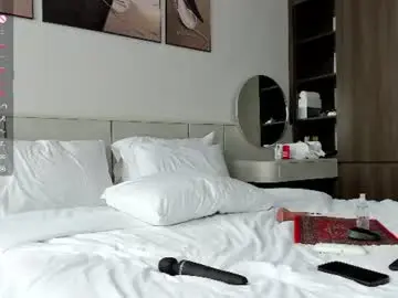 Chaturbate Watch Live Sex Cams of wow__lina