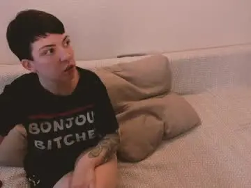 Chaturbate Free Porn Cam of secret_dreams_