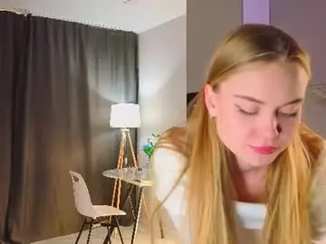 Chaturbate Live Sex Cam of sofiatease_