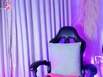 Chaturbate Live Sex Cam of alejagarcia_