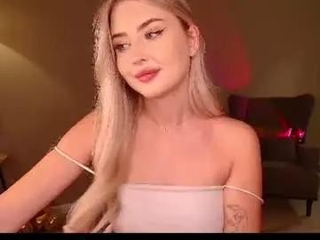 Chaturbate Live Sex Cam of cute18cute
