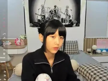 Chaturbate Watch Live Sex Cams of little_yena