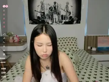 Chaturbate Nude Webcam of little_yena