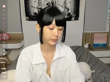 Chaturbate Live Porn of little_yena