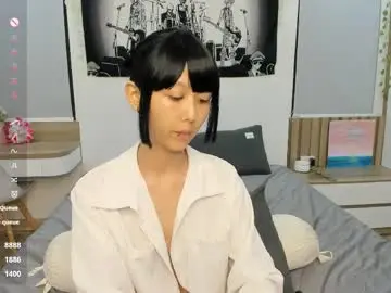 Chaturbate Live Porn of little_yena
