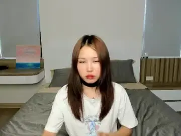 Chaturbate Live Porn of little_yena