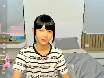 Chaturbate Watch Live Sex Cams of little_yena