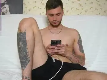 Chaturbate Live Sex Cam of stoneislandjohn