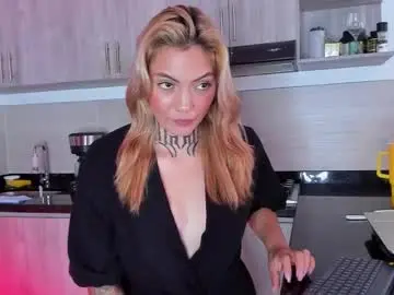 Chaturbate Best live sex cam show of big__pussy69