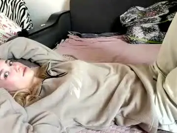 Chaturbate Sex Cam of janicesivertsen
