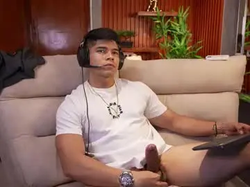 Chaturbate Free Porn Cam of capizzi_