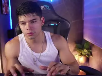 Chaturbate Watch Live Sex Cams of capizzi_