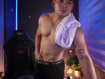 Chaturbate Free Porn Cam of capizzi_