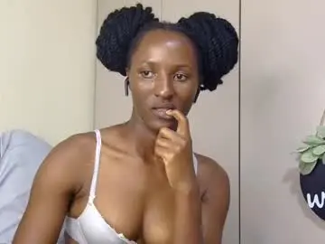 Chaturbate Best live sex cam show of cee_queen