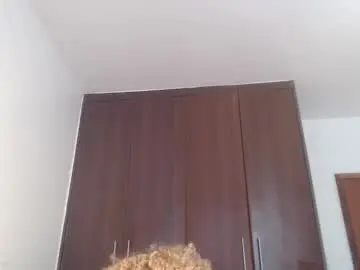 Chaturbate Live Porn of carlyscoop