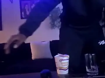 Chaturbate Watch Live Sex Cams of evanschris2048