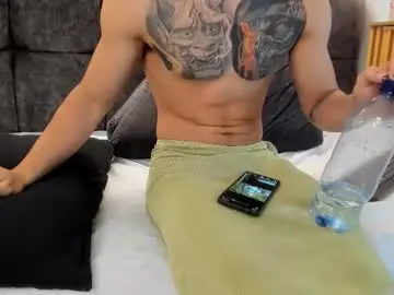 Chaturbate Adult Video Chat of logan_griffin