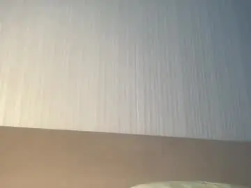 Chaturbate Live Sex Cam of travis_gracile