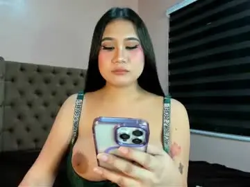 Chaturbate Best live sex cam show of cumdesire_iyahx