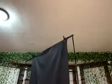 Chaturbate Sex Cam of dathroatbunny