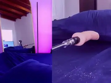 Chaturbate Sex Cam of ellieblush