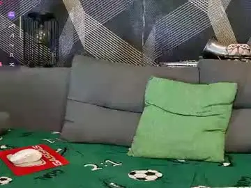 Chaturbate Live Sex Cam of harvey_ren