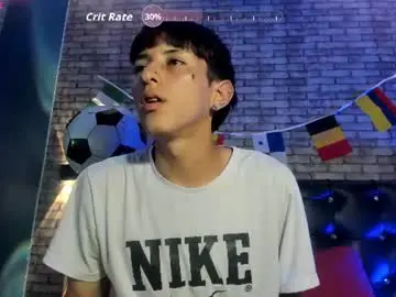 Chaturbate Free Porn Cam of moonkissedboy