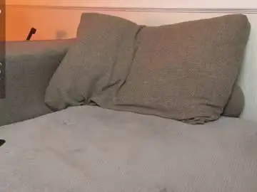 Chaturbate Live Sex Cam of neli_elinek
