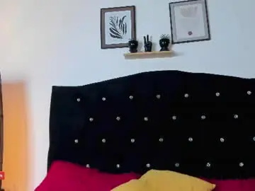 Chaturbate Best live sex cam show of yuligiron48