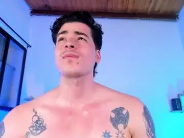 Chaturbate Live Sex of liamwyatt_
