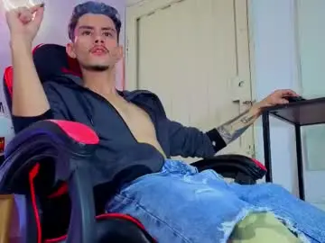 Chaturbate Live Porn of i_am_kelvis_