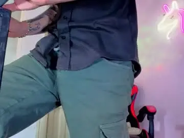 Chaturbate Sex Cam of i_am_kelvis_