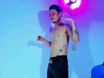 Chaturbate Sex Chat of i_am_kelvis_