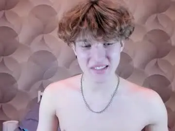 Chaturbate Live Sex Cam of ian_flor