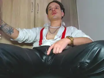 Chaturbate Live Sex Cam of leonal_oconer