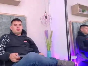 Chaturbate Best live sex cam show of adrianlust_