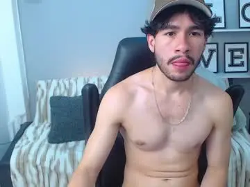 Chaturbate Adult Webcams of enzo_morelli