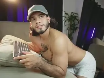 Chaturbate Nude Webcam of jadenfeynman