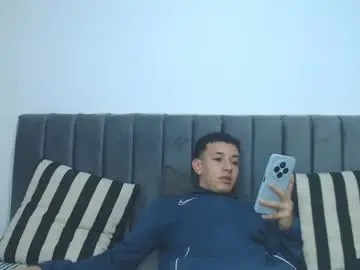 Chaturbate Watch Live Sex Cams of jake_shadow14