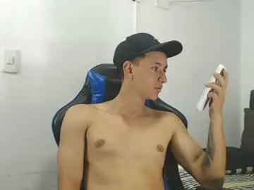 Chaturbate Free Porn Cam of jake_shadow14