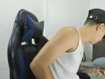 Chaturbate Watch Live Sex Cams of jake_shadow14