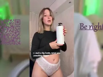 Chaturbate Free Porn Cam of _b00bss_