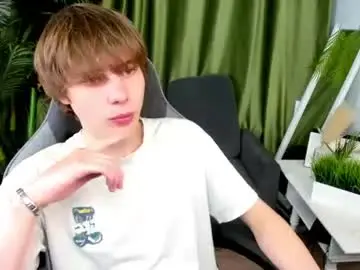 Chaturbate Nude Webcam of andyjey_