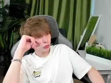 Chaturbate Watch Live Sex Cams of andyjey_