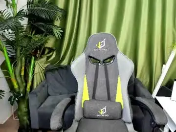 Chaturbate Live Sex Cam of andyjey_
