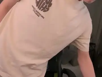 Chaturbate Live Sex Cam of andyjey_