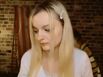 Chaturbate Live Sex Cam of angelabunny_