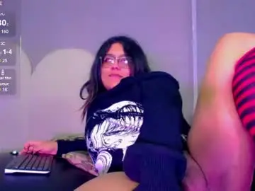 Chaturbate Live Sex of jessie_dark30